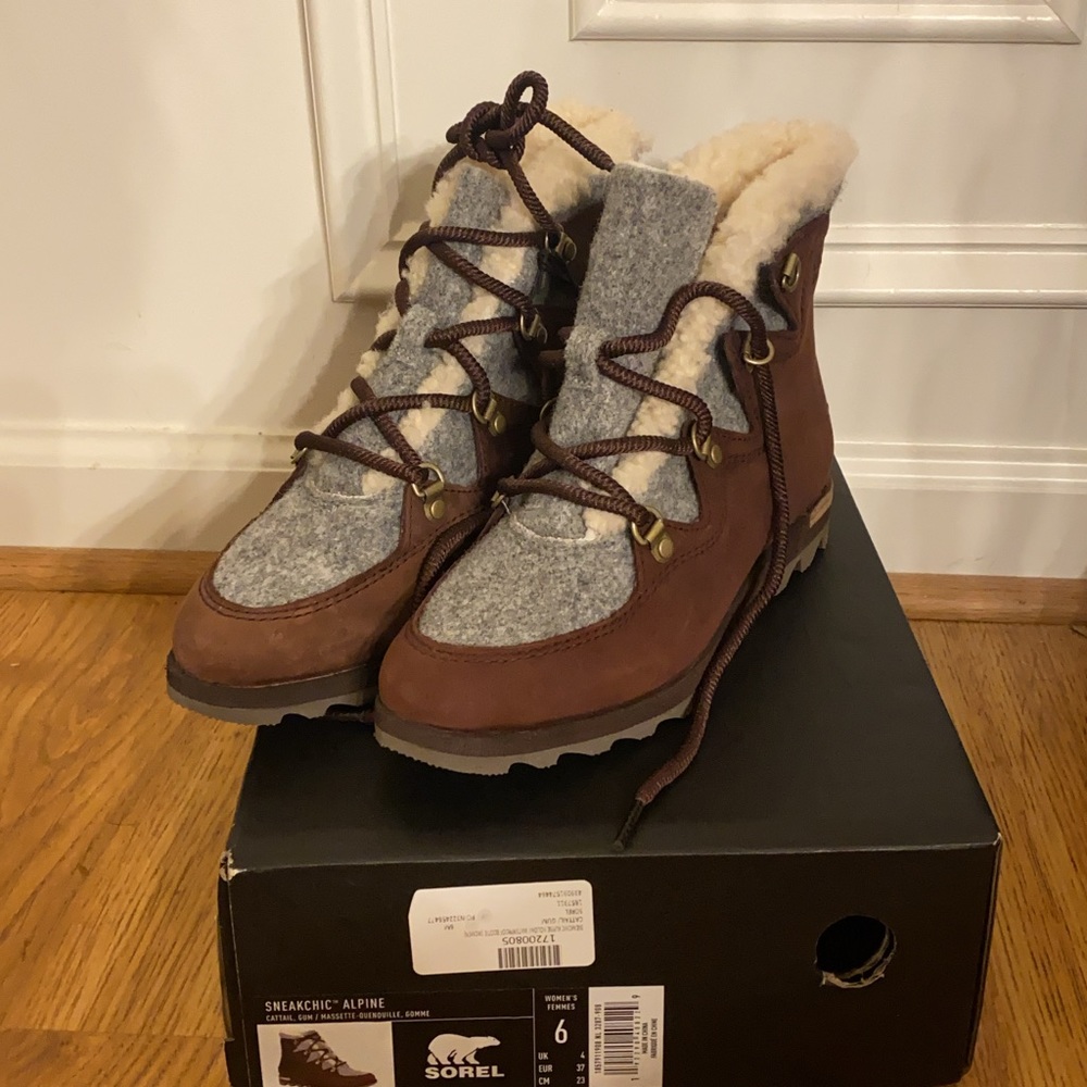 SOREL BOOTS